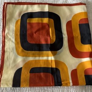 Retro Geometric Print Scarf